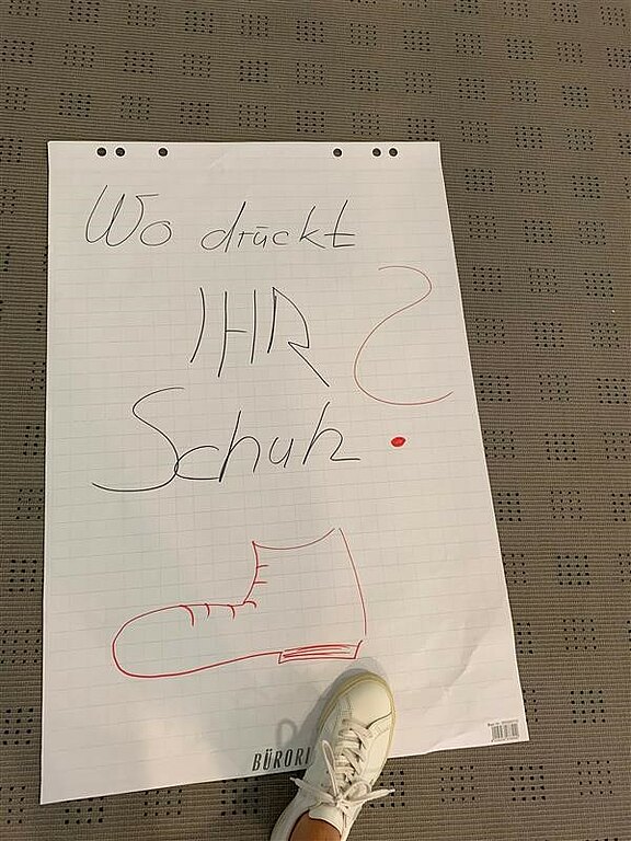 Wo_drückt_ihr_Schuh.jpg