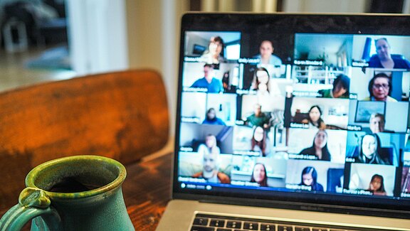 Zweiter Q-Talk zu den IT Ausbildungen chris-montgomery-smgTvepind4-unsplash.jpg