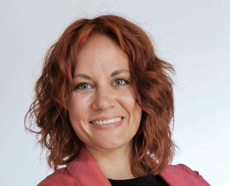 Caroline Geier