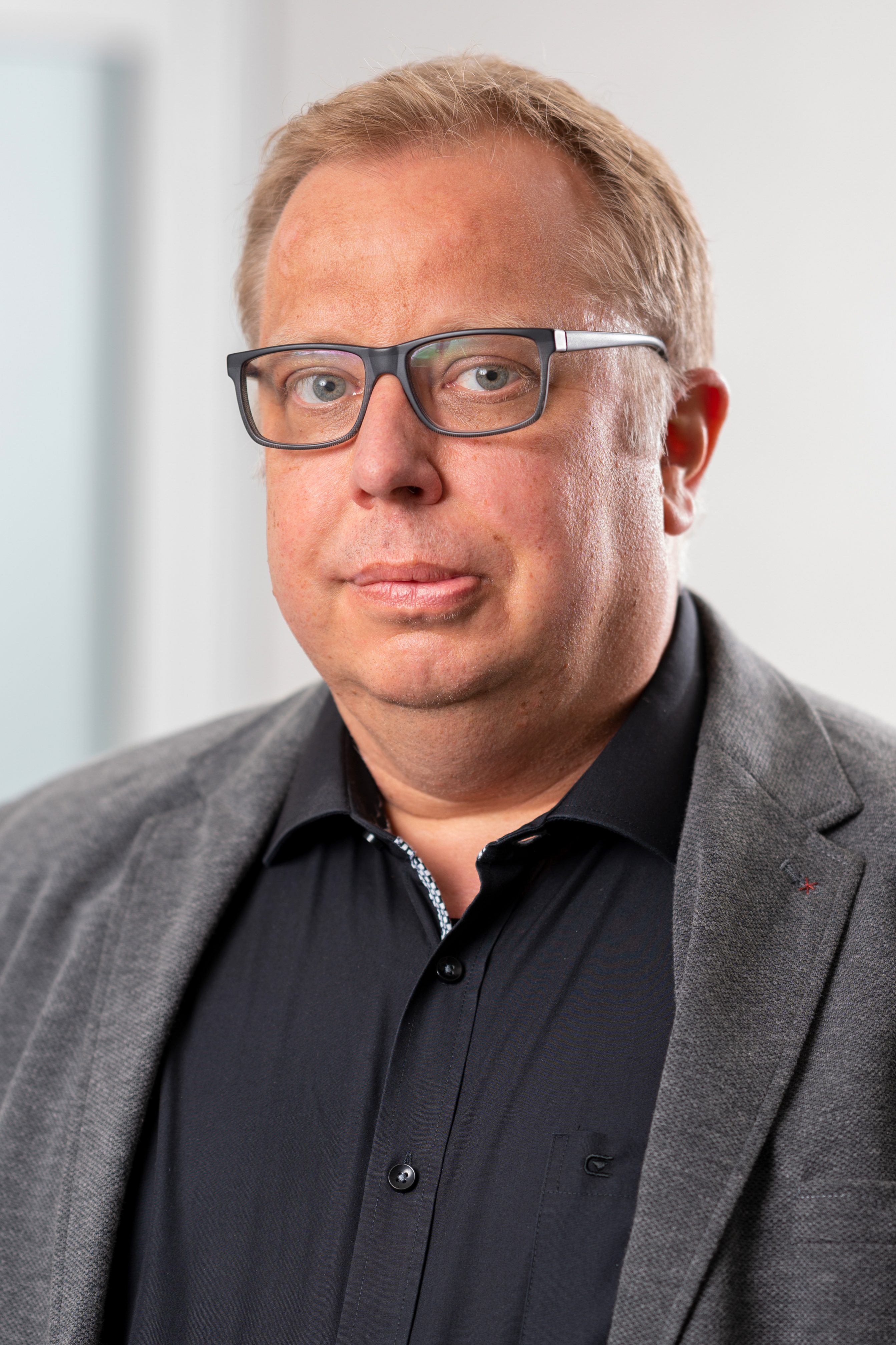JÜRGEN FLÜR